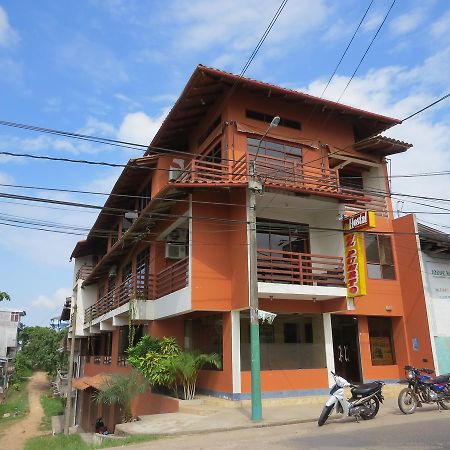 Hostal El Puerto Yurimaguas Exterior photo